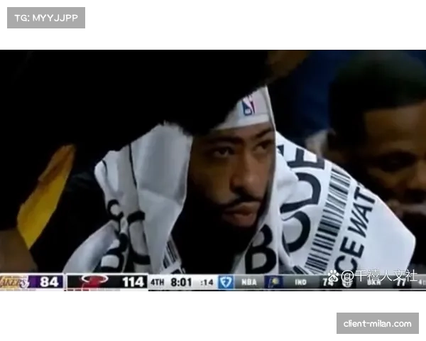 湖人替补席贡献寥寥 与绿军深厚板凳形成鲜明反差 湖人替补席贡献寥寥 与绿军深厚板凳形成鲜明反差