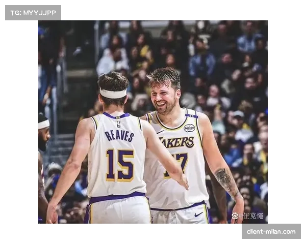 湖人主场11分战胜步行者，东契奇与里夫斯合砍58分主导进攻